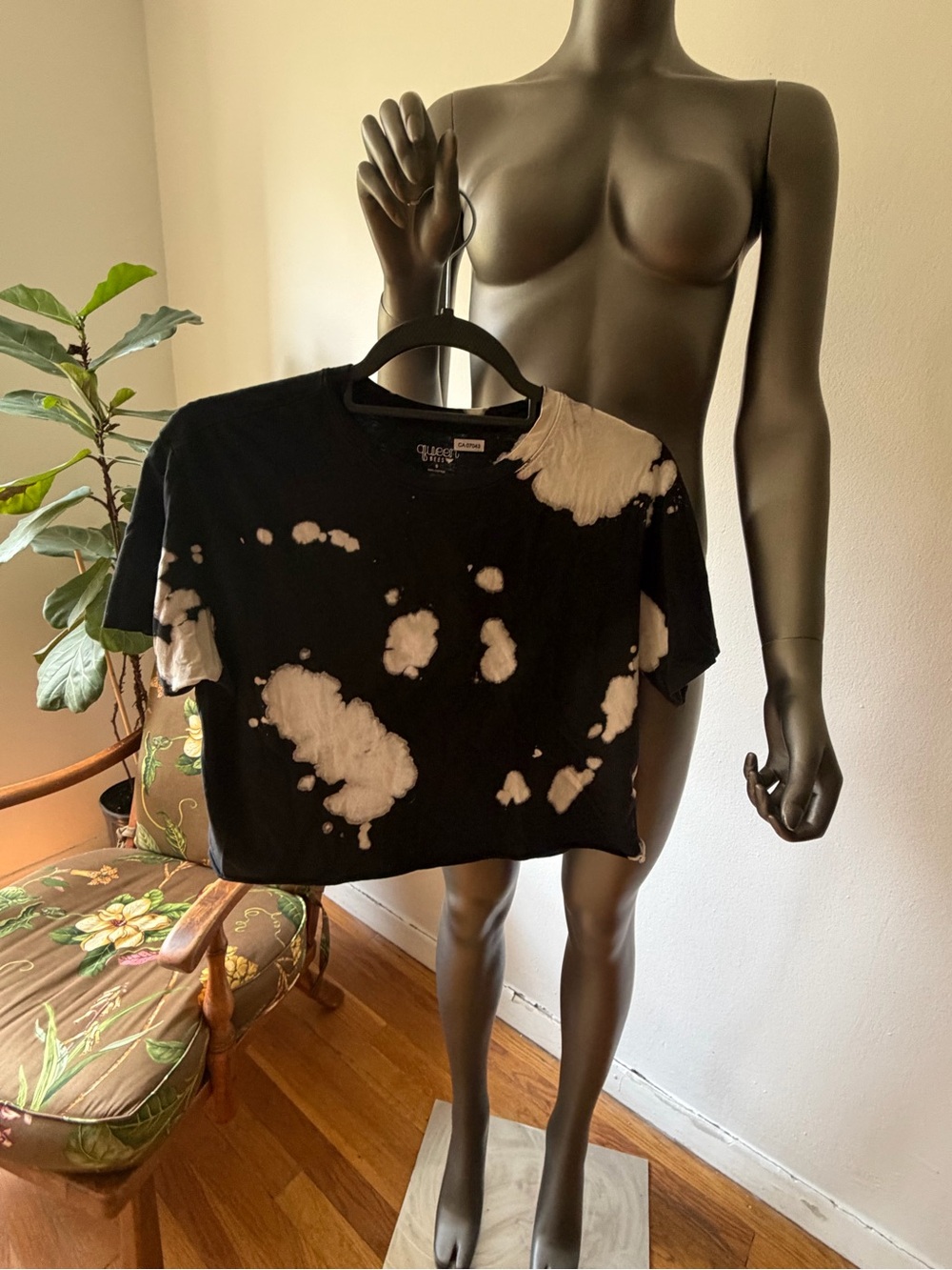 Black and White Tie-Dye Crop Tee - Women's Crop Top